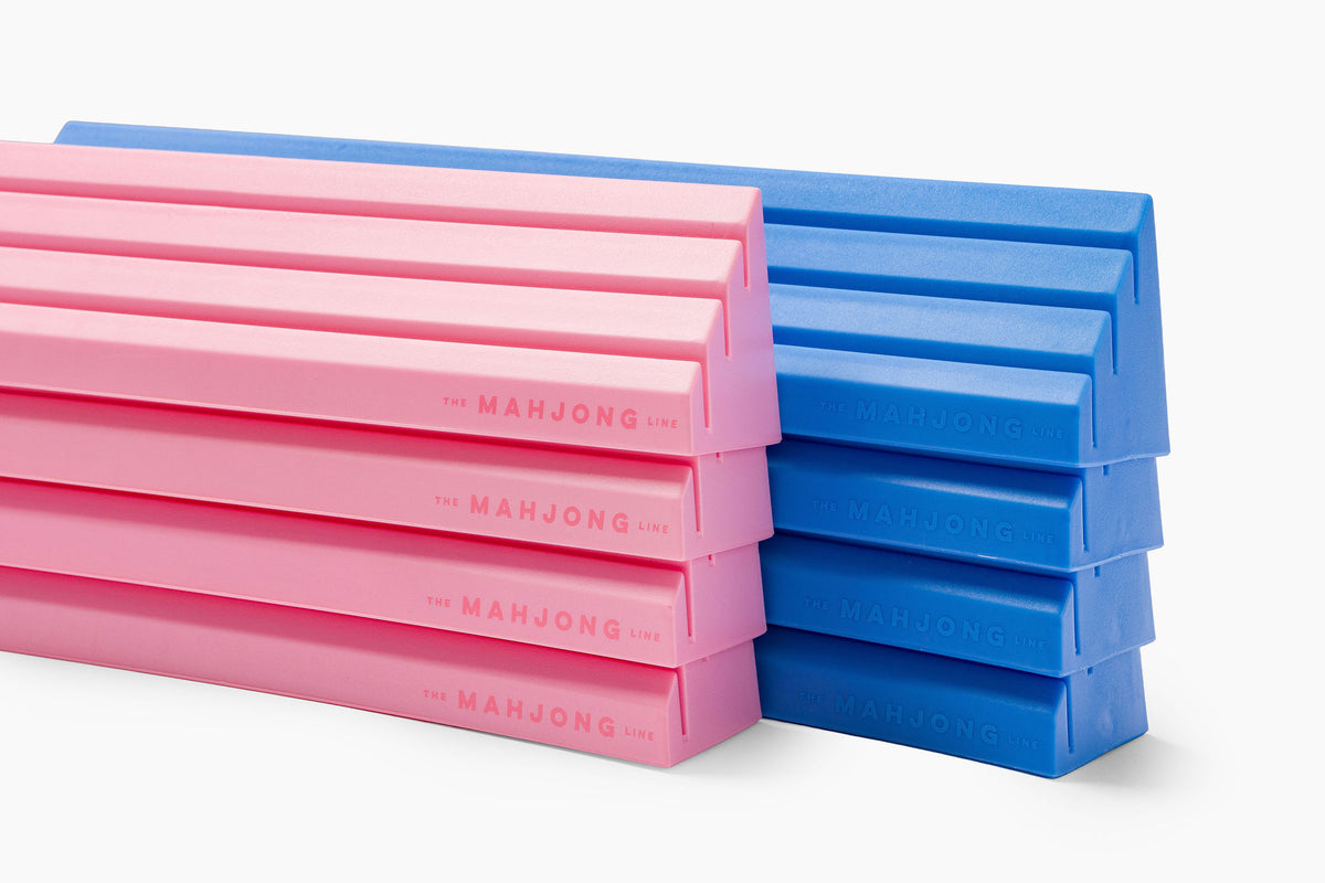 Stackable Plastic Playing Card Racks: Set of 4 with drawstring bag