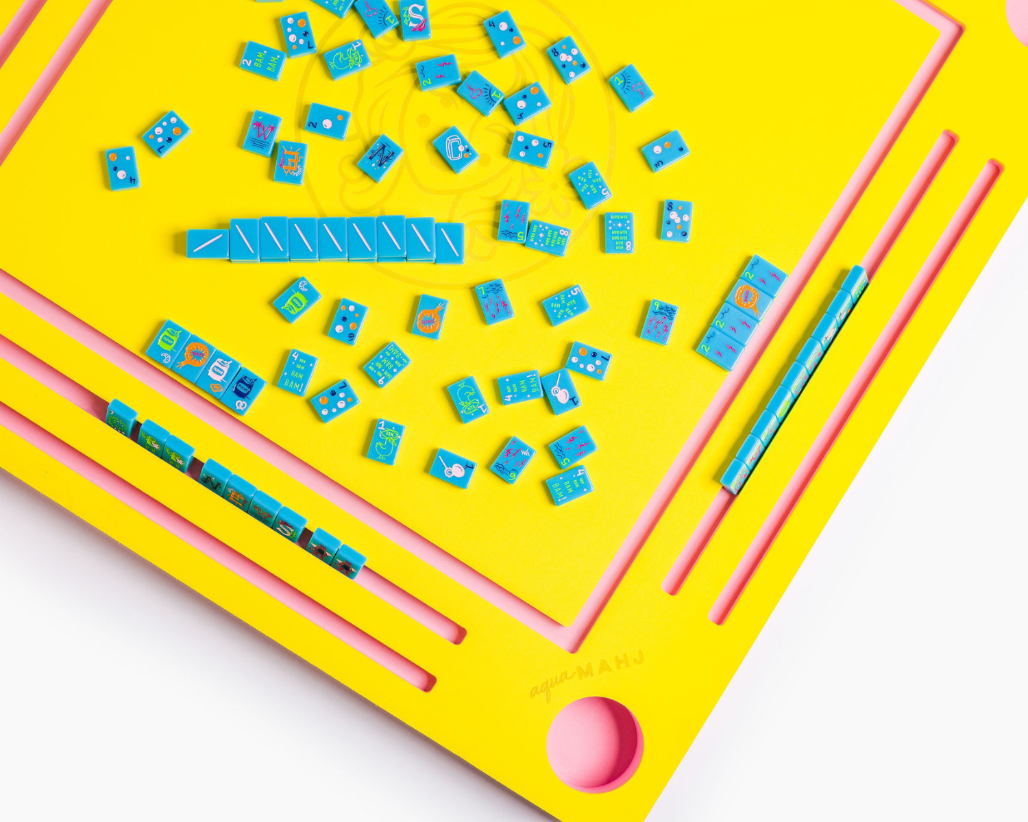 AquaMahj Floating Game Table: Yellow– The Mahjong Line